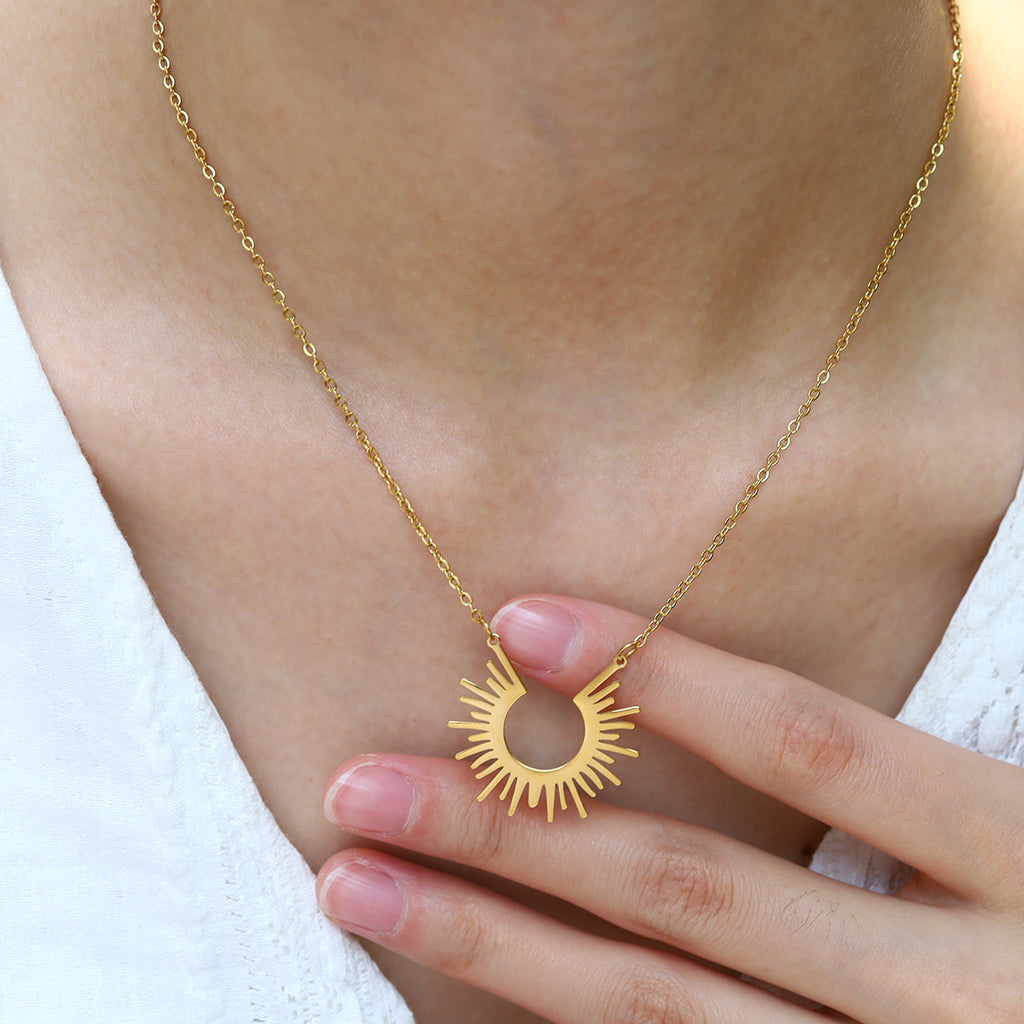 Minimalist 18K Gold Semi-Circle Sunray Necklace