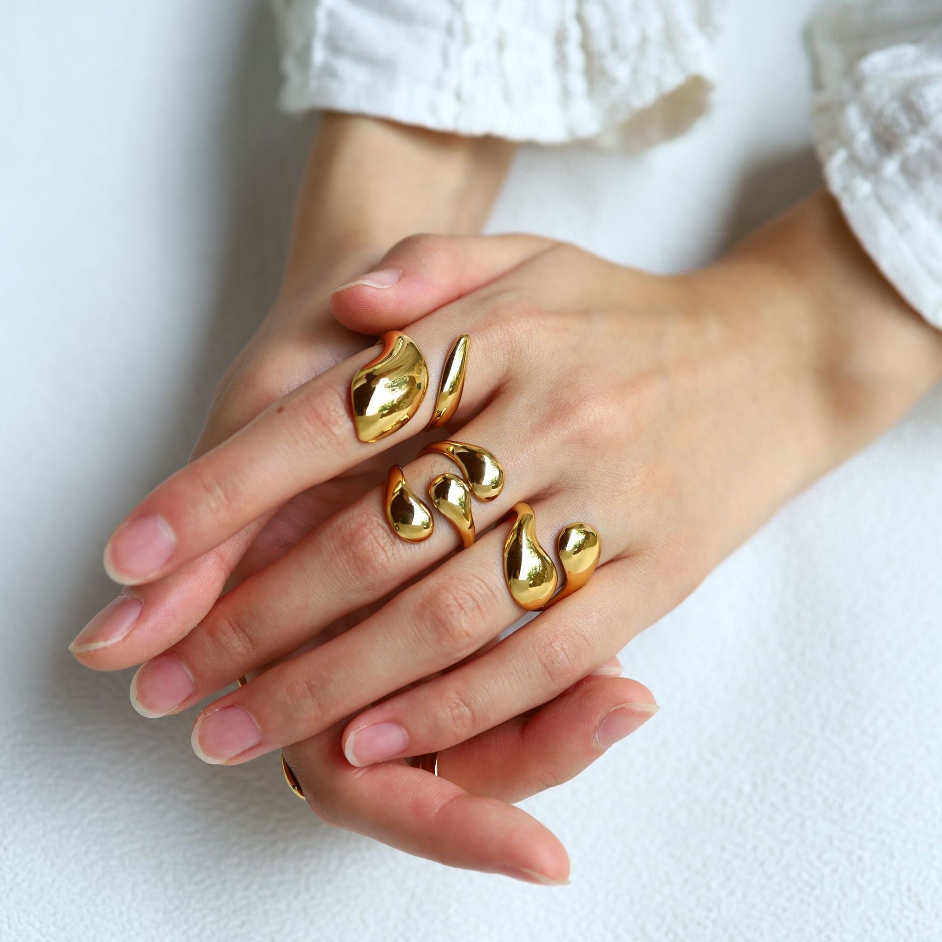 Popular 18K Gold-Plated Non-Fading Jewelry Light Luxury High-Grade Lava Stainless Steel Open Ring Women’S Ring Wholesale