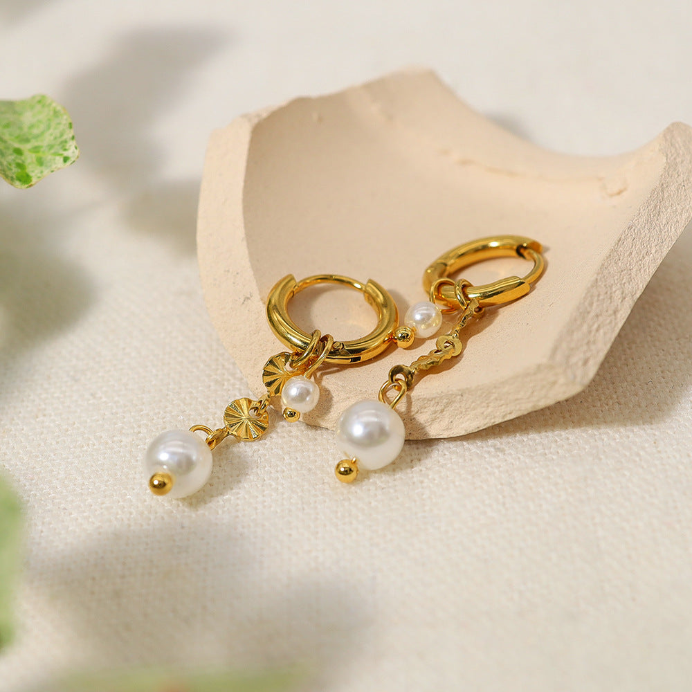 French-Style Long Earrings With Round Pearls And 18k Gold Plating